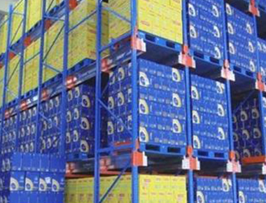 君眾包裝為山東某建材集團(tuán)提供倉儲塑料托盤